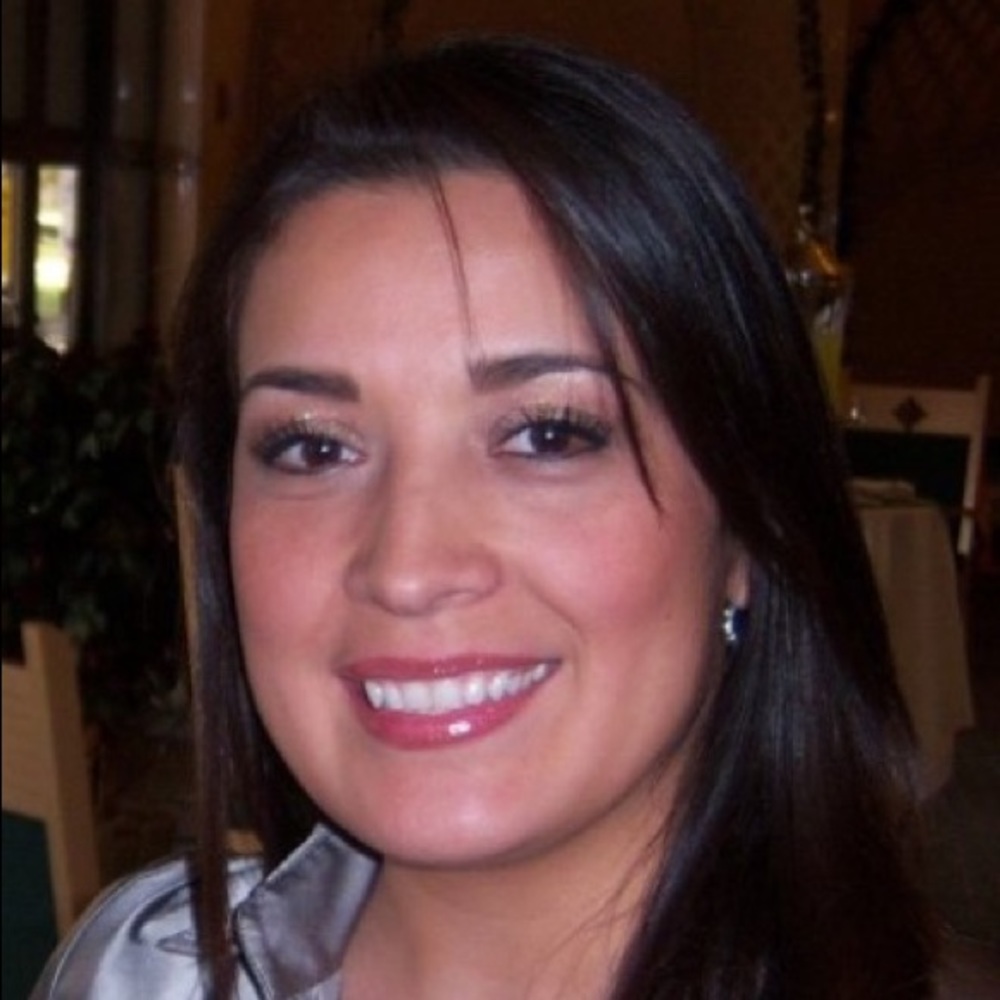 Meet your Posher, Nina